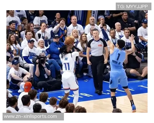 猛龙与灰熊激战正酣球迷期待精彩对决与惊喜表现 猛龙与灰熊激战正酣球迷期待精彩对决与惊喜表现